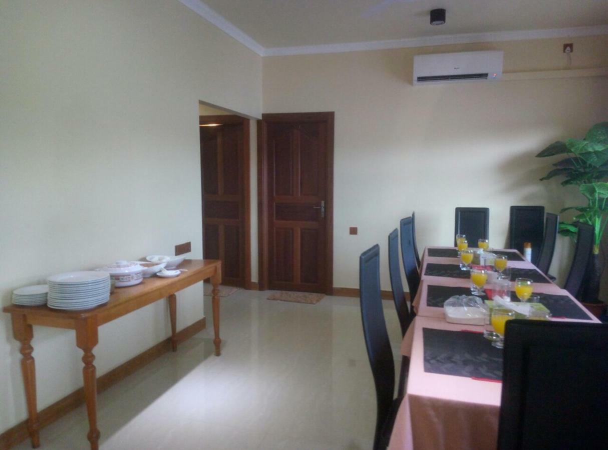 Nalaveshi Inn Huraa Esterno foto
