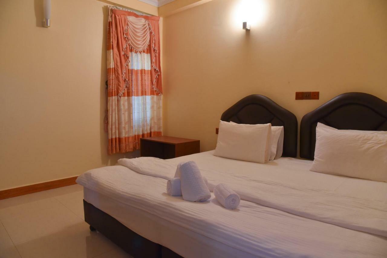 Nalaveshi Inn Huraa Esterno foto